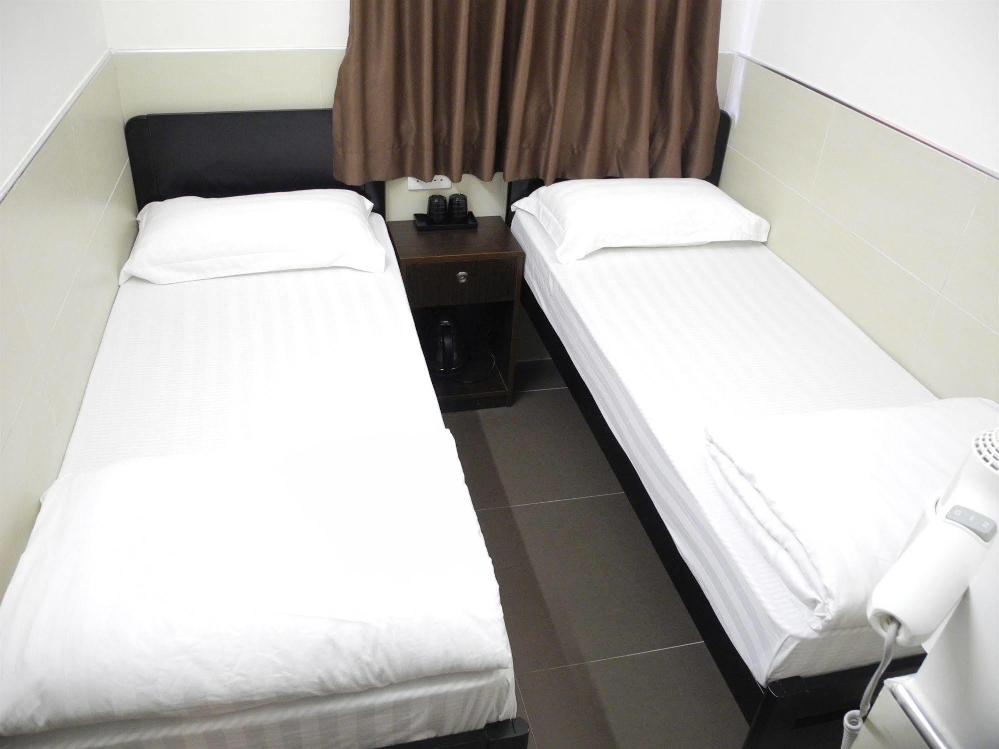 Kowloon Mongkok 1812 Guest House هونغ كونغ المظهر الخارجي الصورة