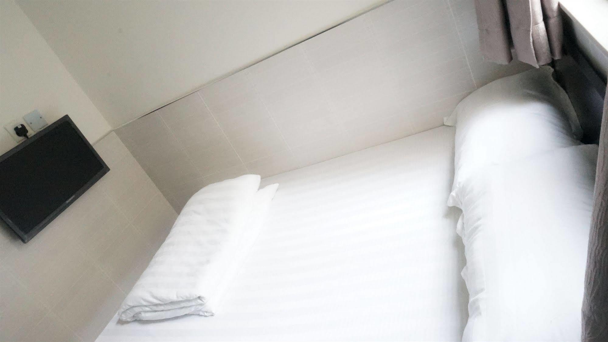 Kowloon Mongkok 1812 Guest House هونغ كونغ المظهر الخارجي الصورة