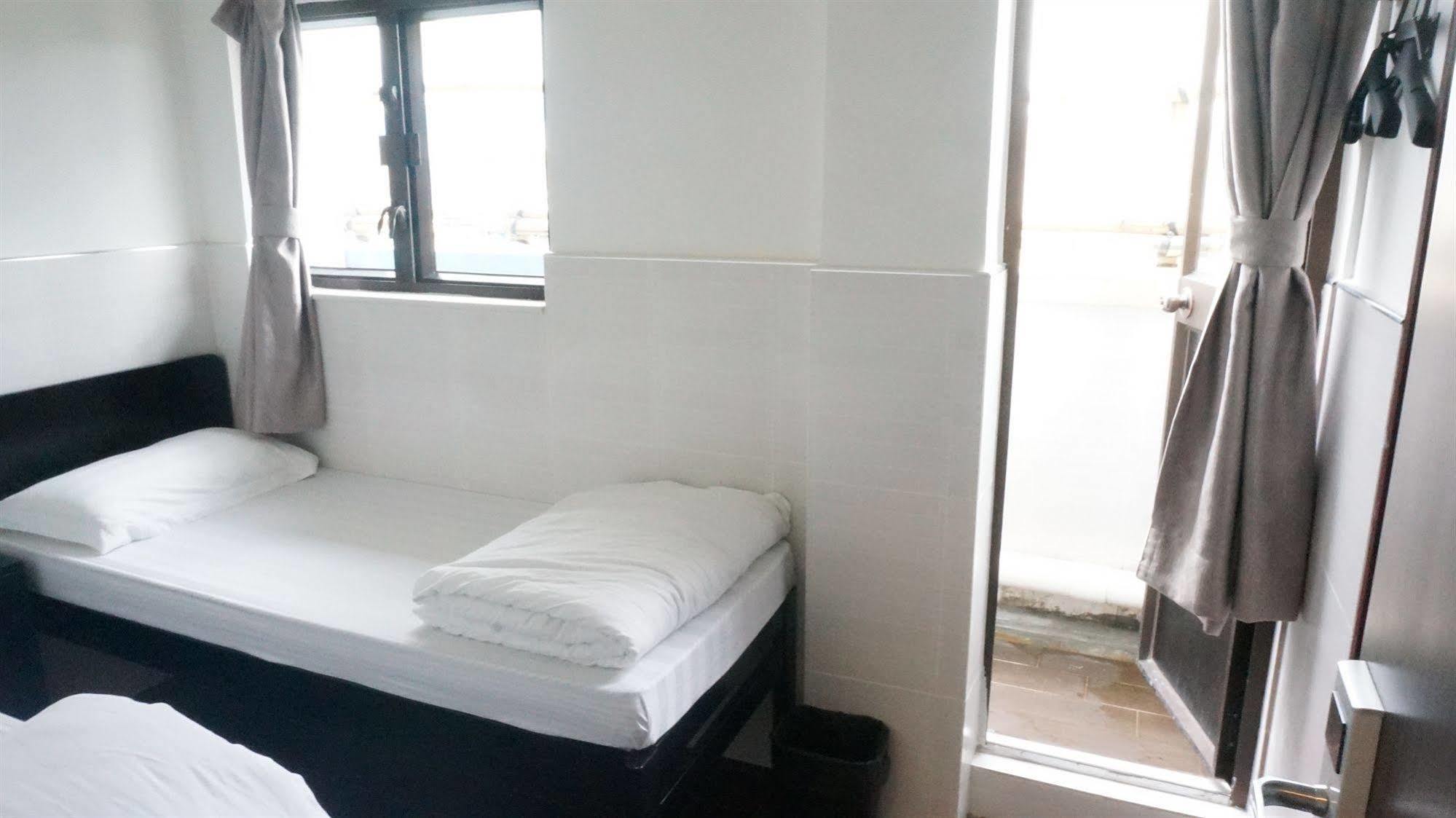 Kowloon Mongkok 1812 Guest House هونغ كونغ المظهر الخارجي الصورة